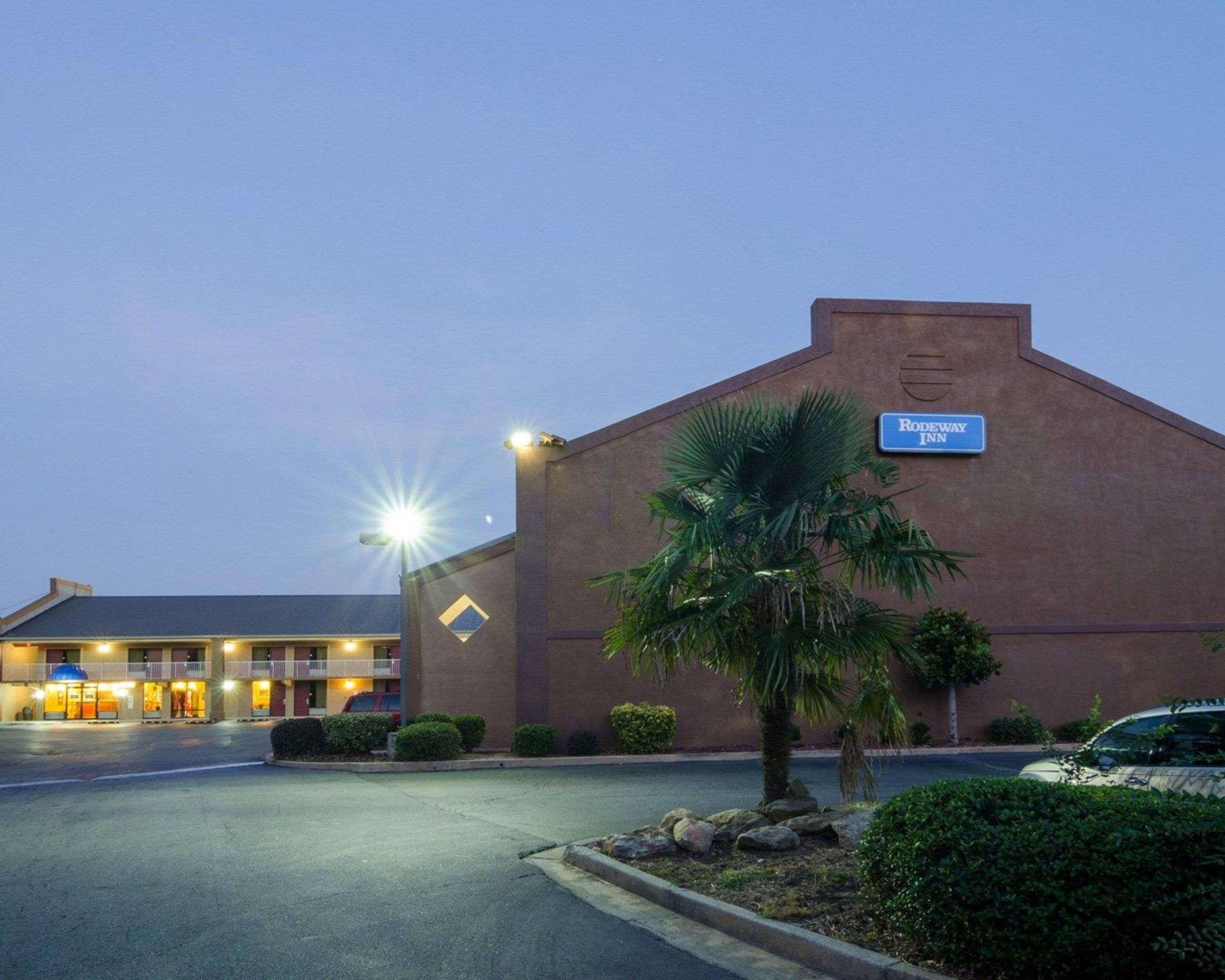 Rodeway Inn Norcross Esterno foto